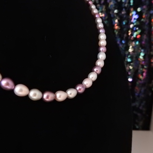 Multi-color Pearl Necklace - Picture 3 of 4